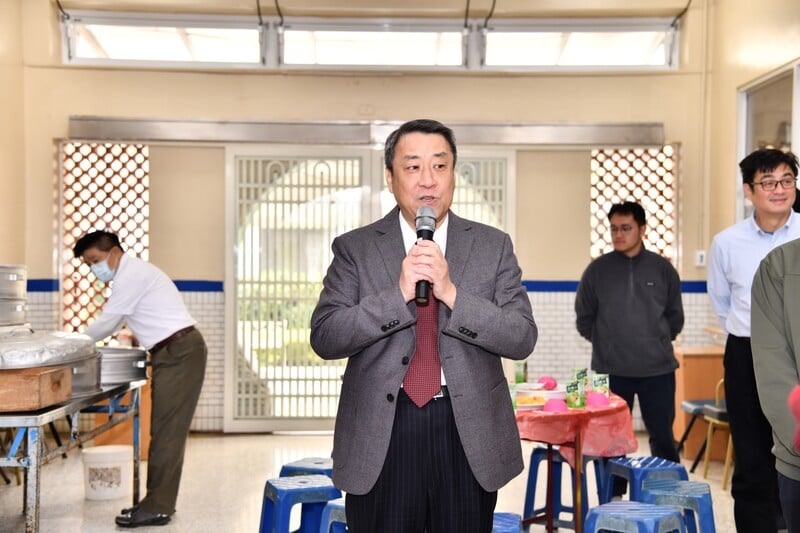 LINE_ALBUM_1140206玉醫住民新春團圓會餐　簡以嘉院長暖心祝福同樂_260209_2_cd1ea.jpg